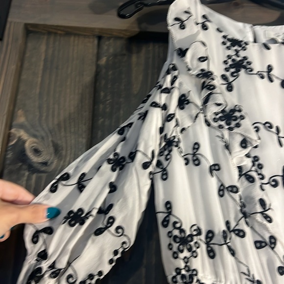 NWT Joie Alpheus eyelet open shoulder silk dress - Picture 7 of 9